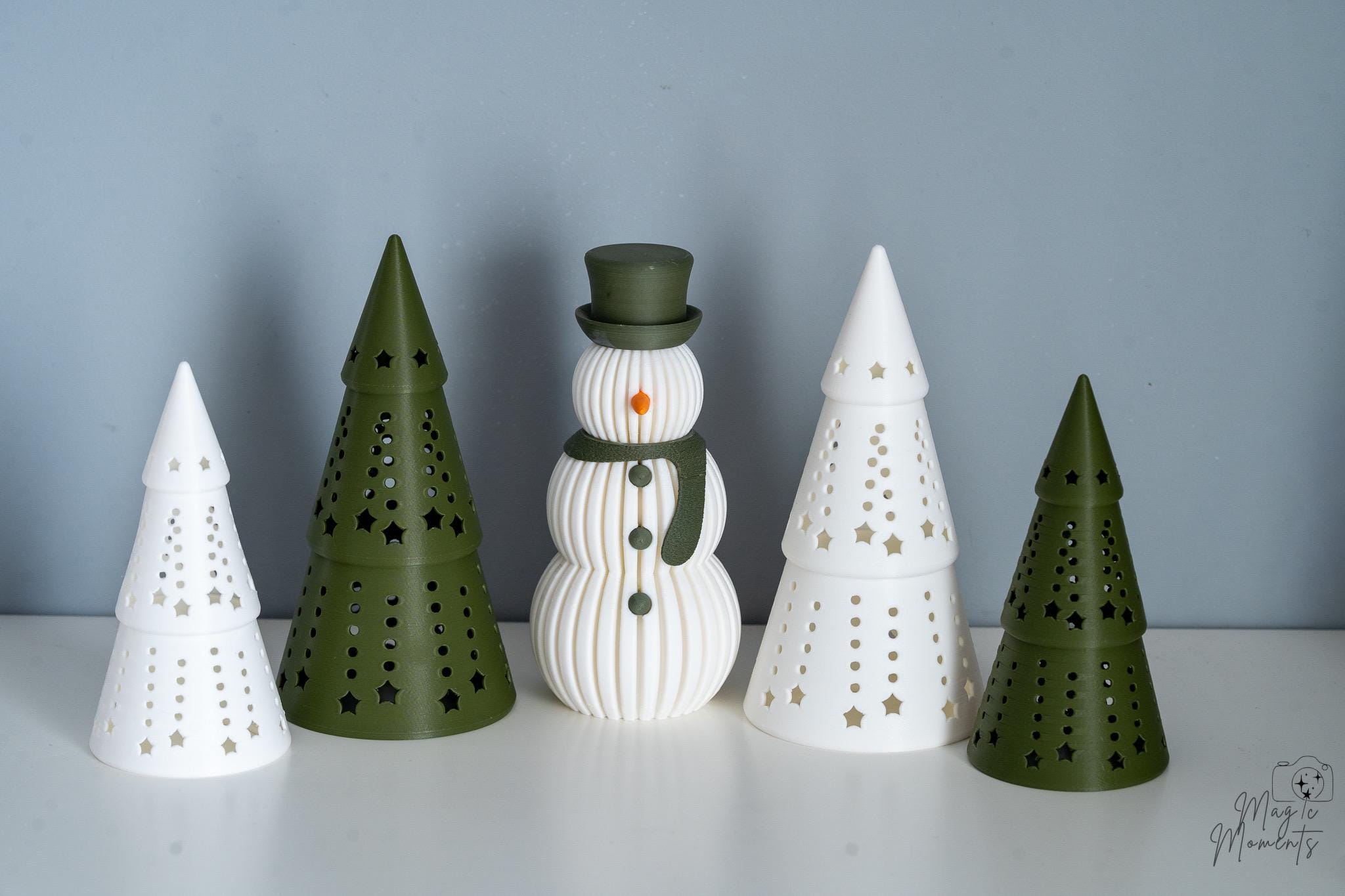 Green Christmas tree decoration set with modern festive style