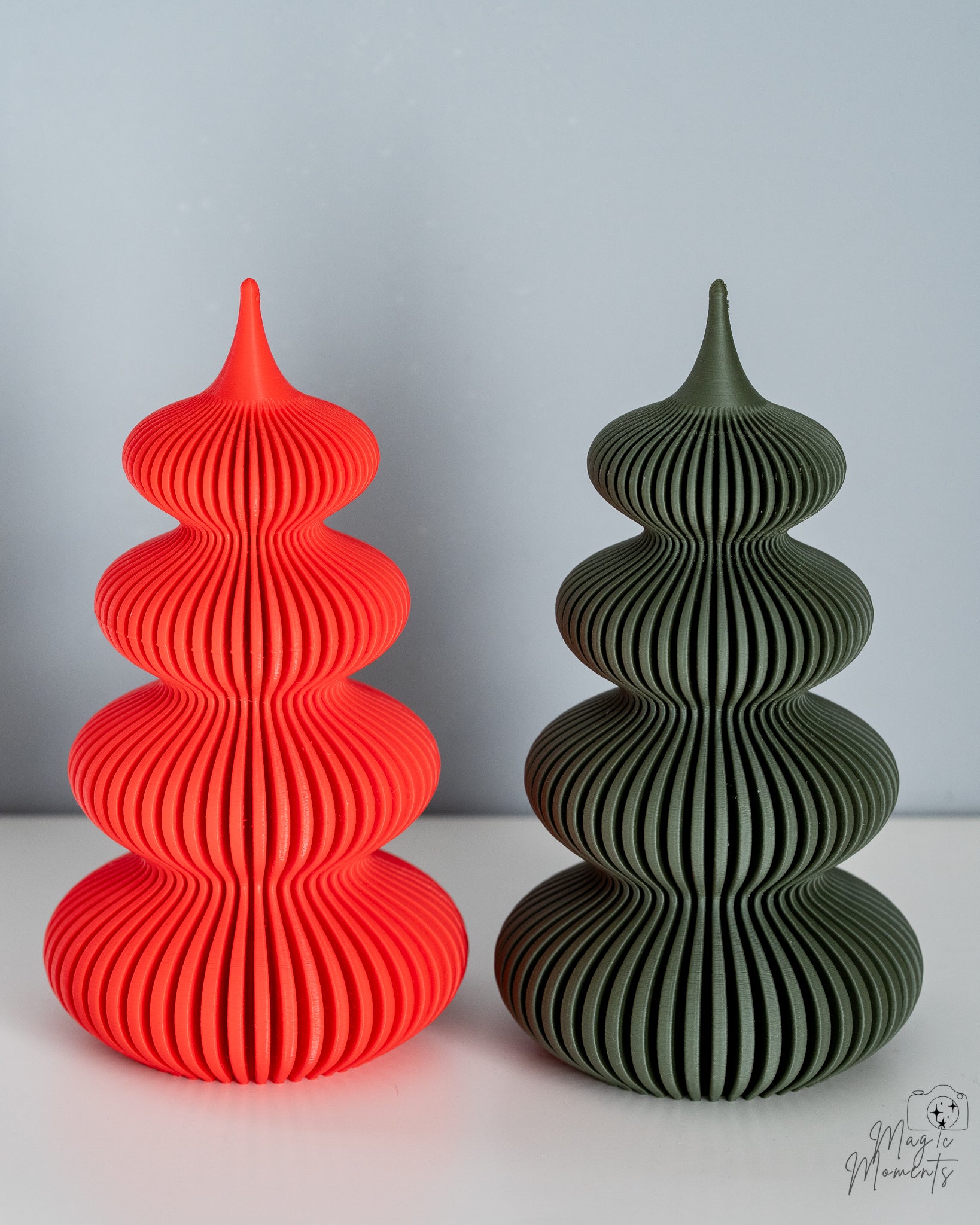 Modern spiral Christmas tree decoration set in red and green colours