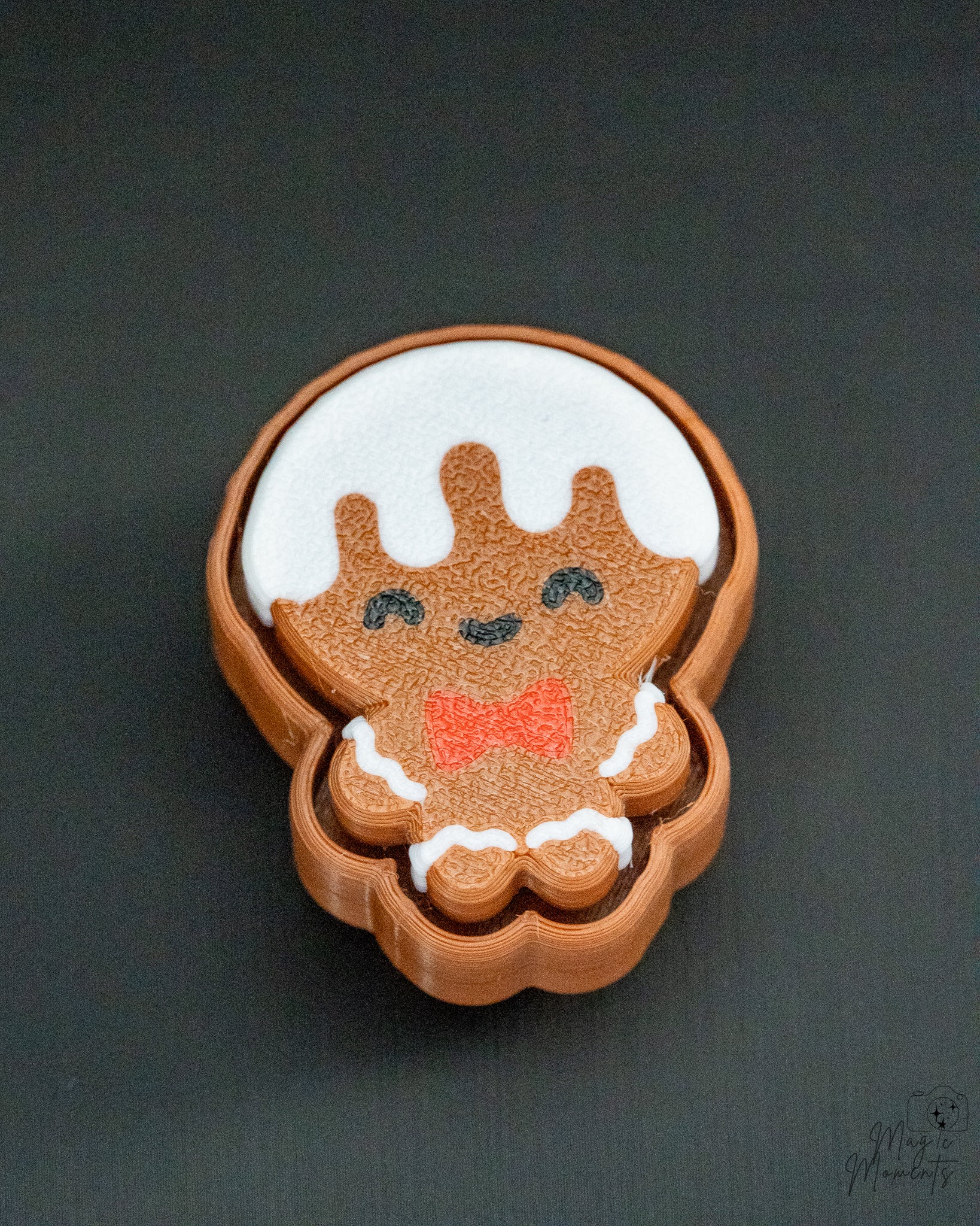 Gingerbread boy clicker with  icing details
