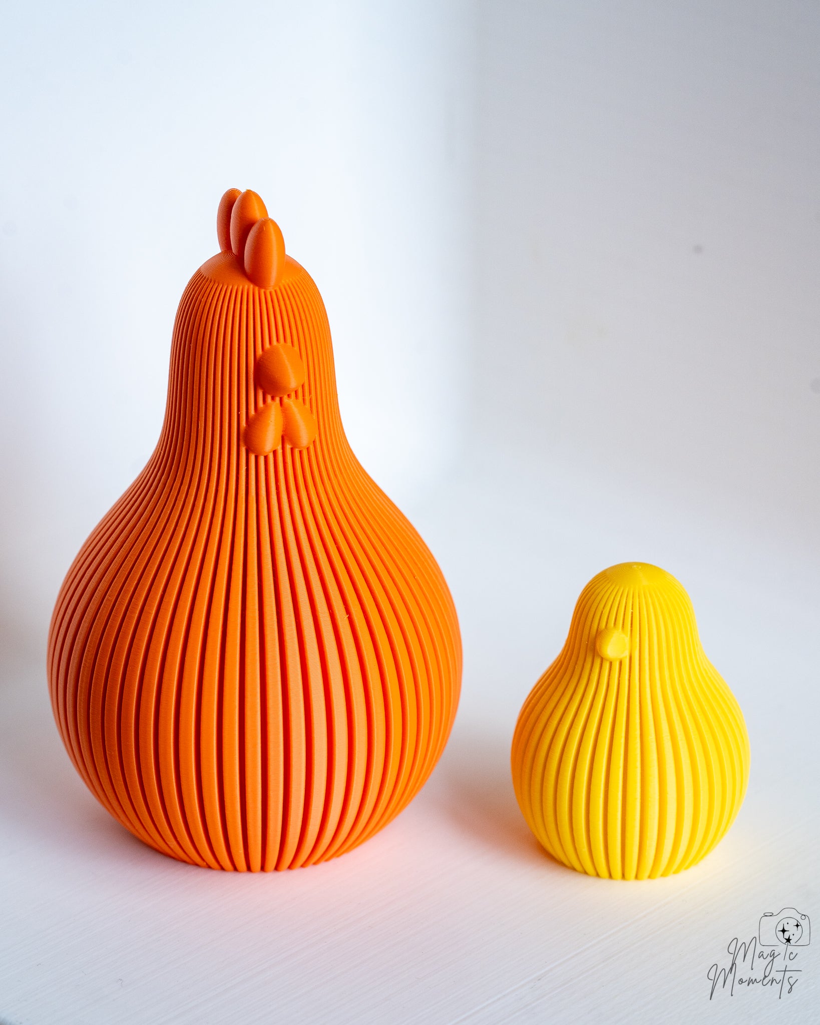 Orange and yellow ribbed chicken figures