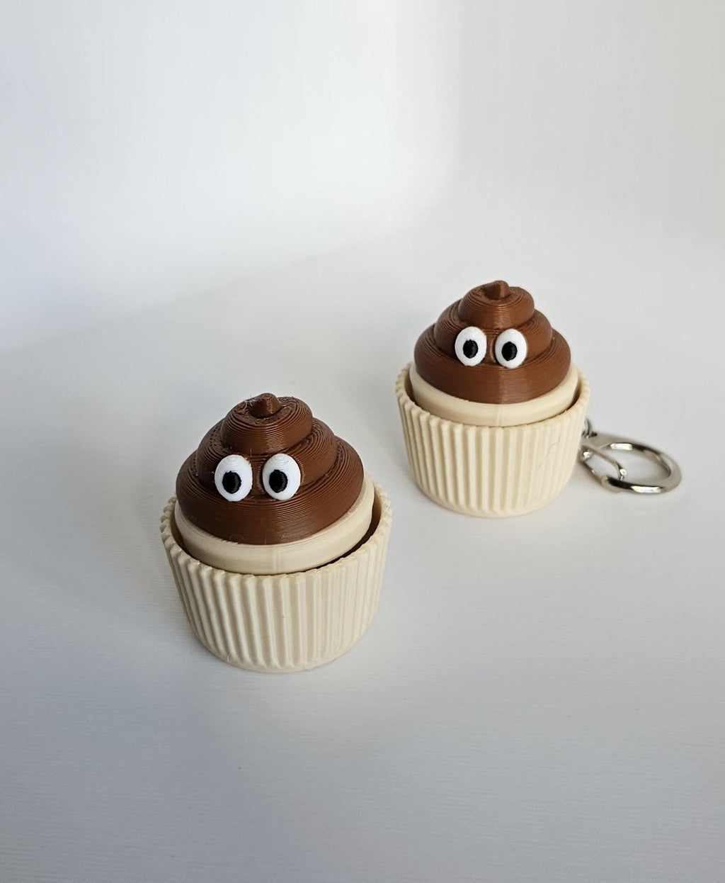 funny poop cupcake clicker