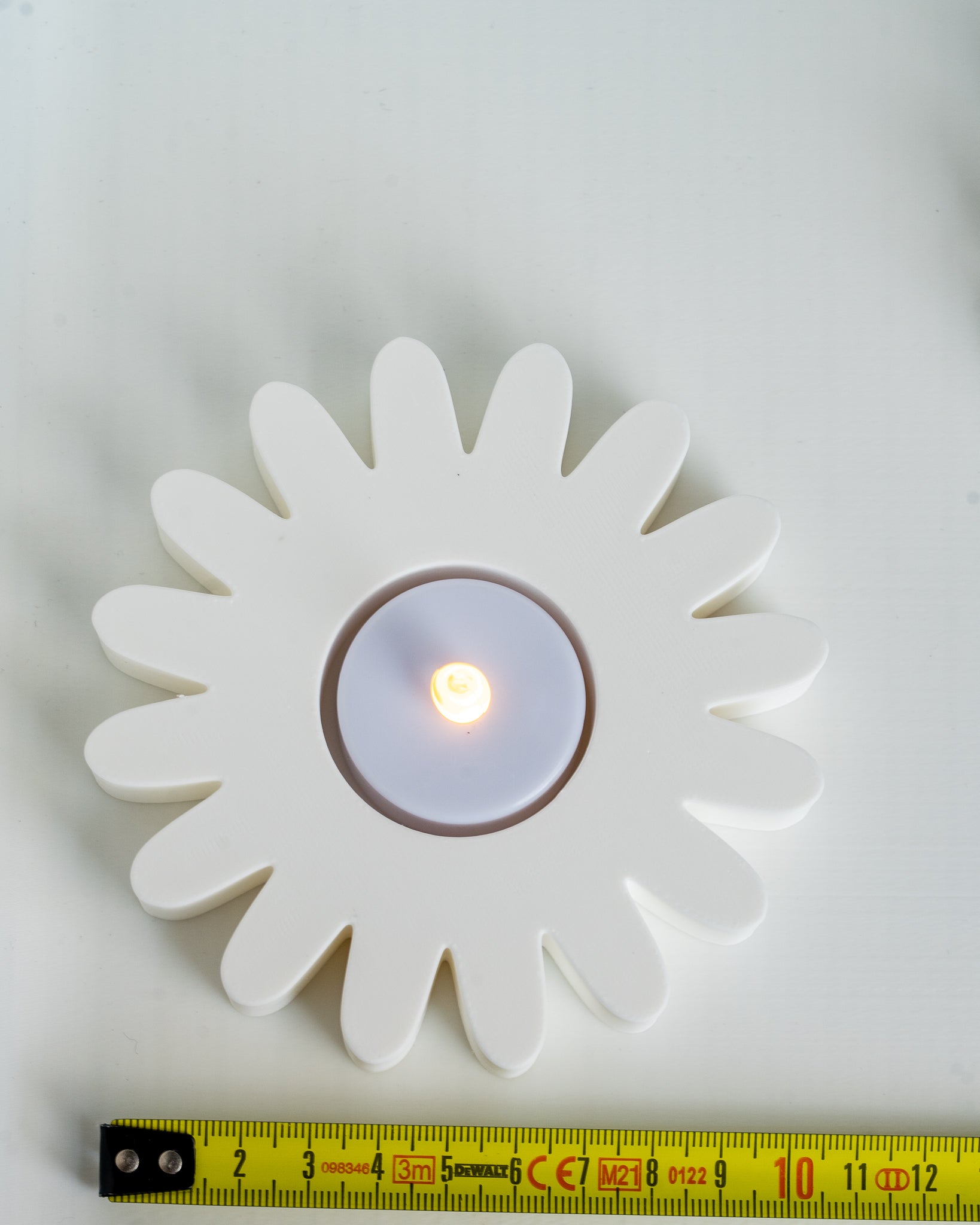Flower Daisy Tealight Holder - Flower LED Candle Decor