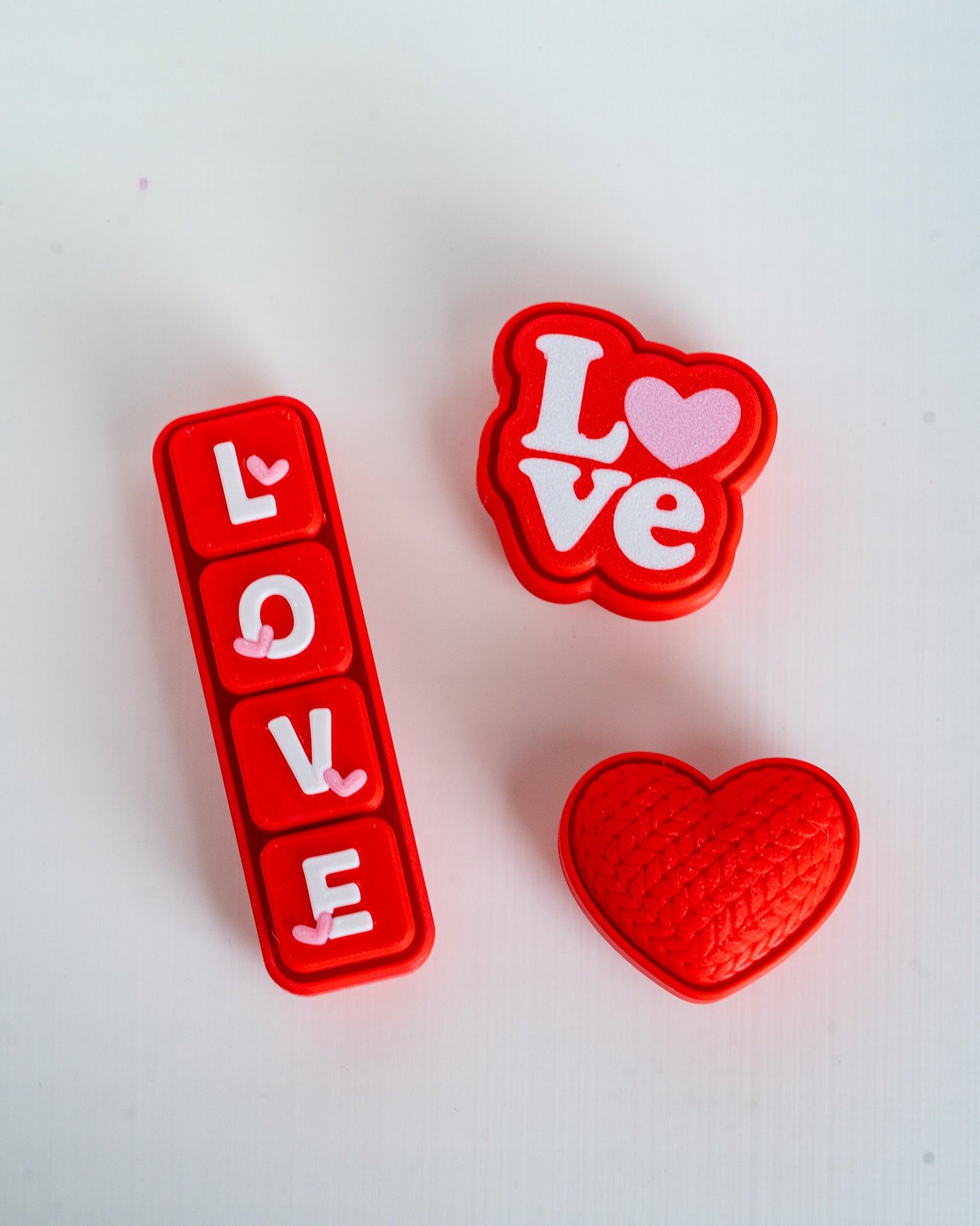 Valentine’s Day clicker set with love heart and romantic designs