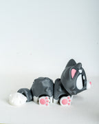 Cat figure viewed from side