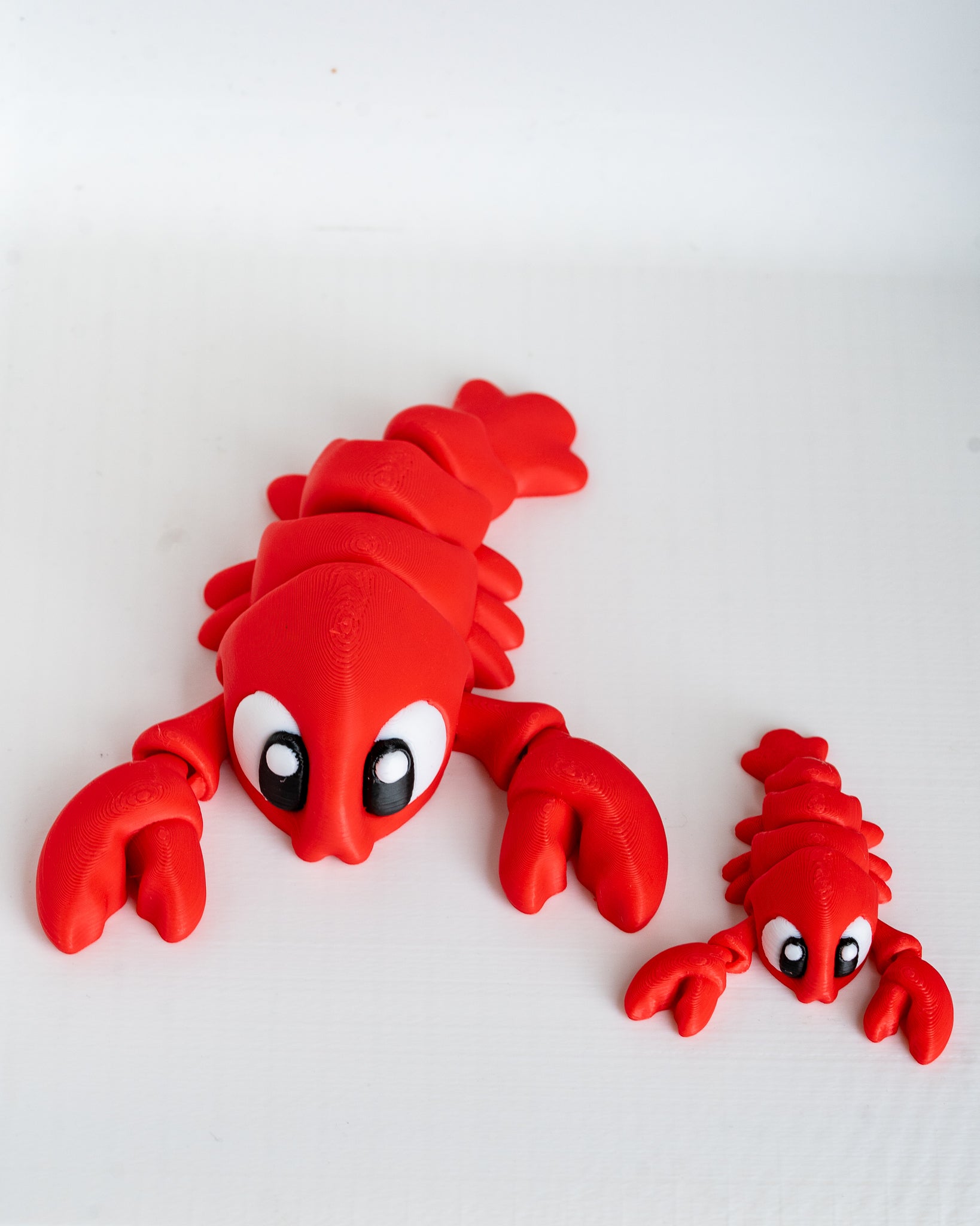Large and mini lobster decorative figures