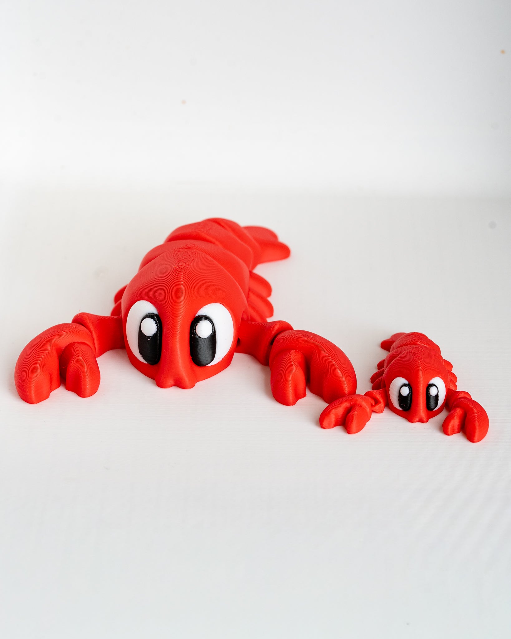 Large and mini lobster decorative figures