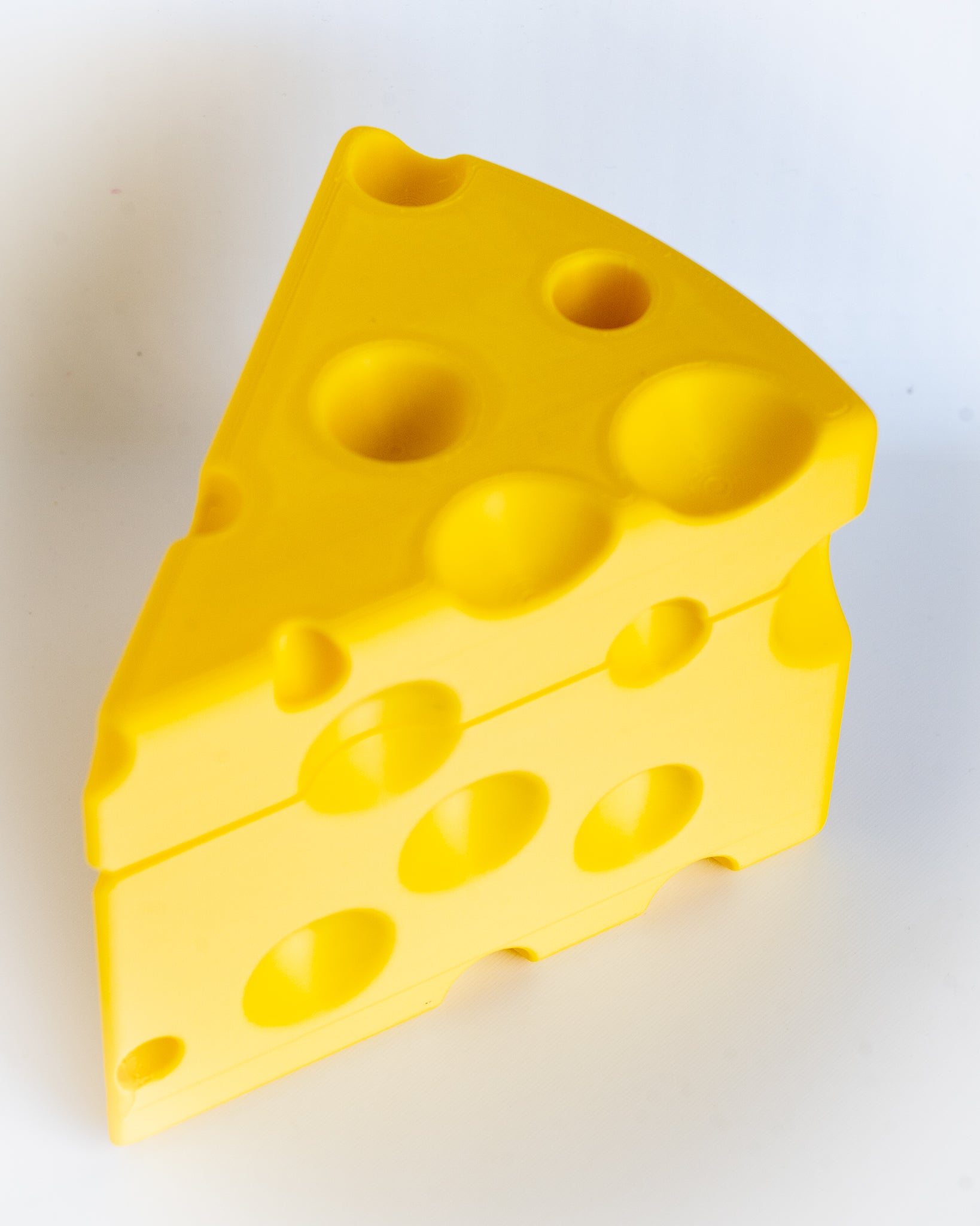 Cheese shaped storage box with lid detail