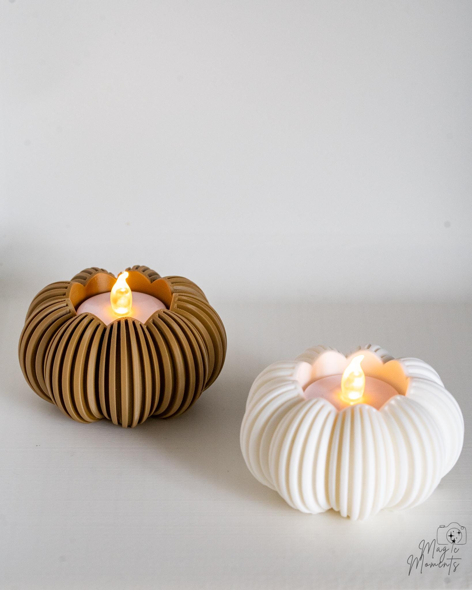 Brown and white ribbed pumpkin tealight holders