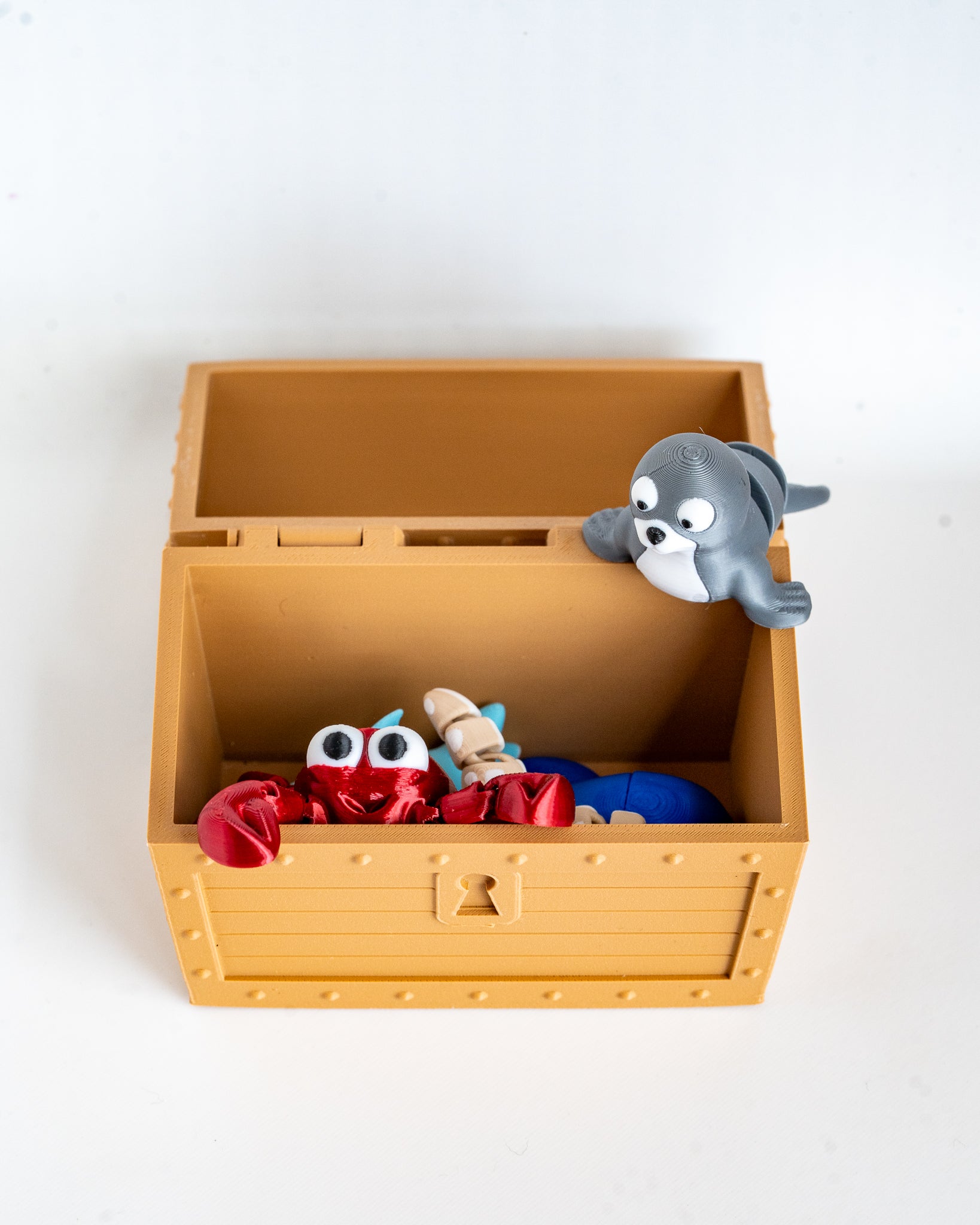 Treasure chest with mini sea creature figures