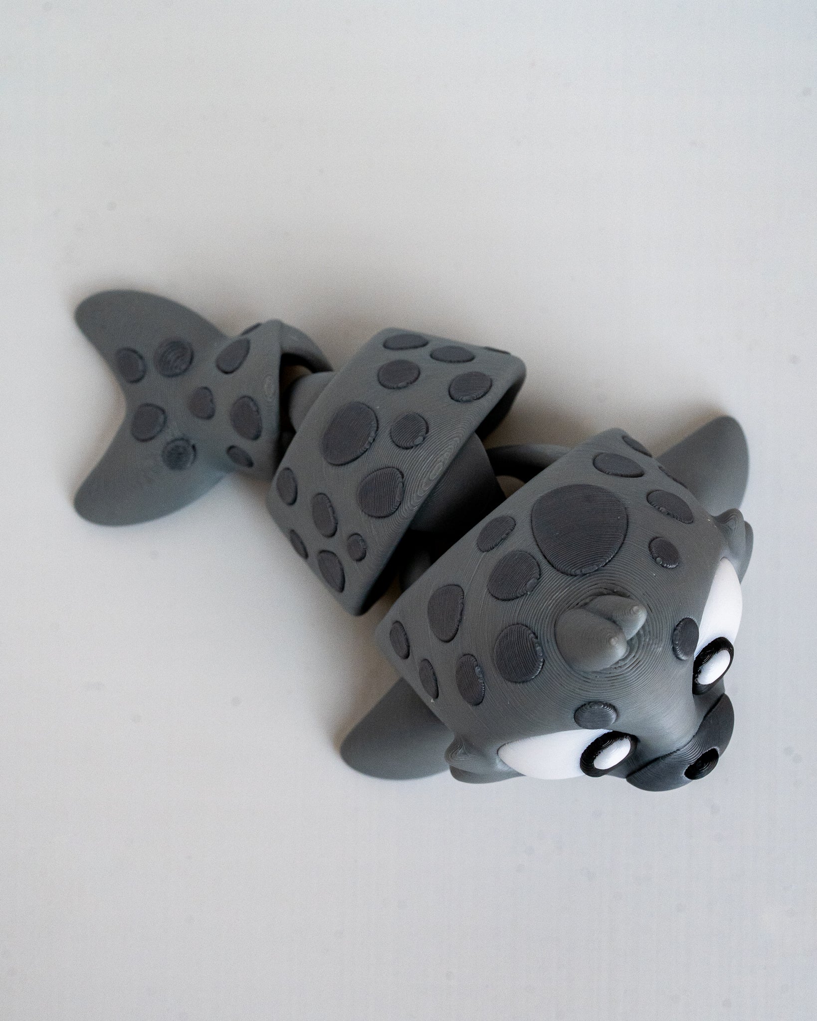 Top view of articulated seal figure