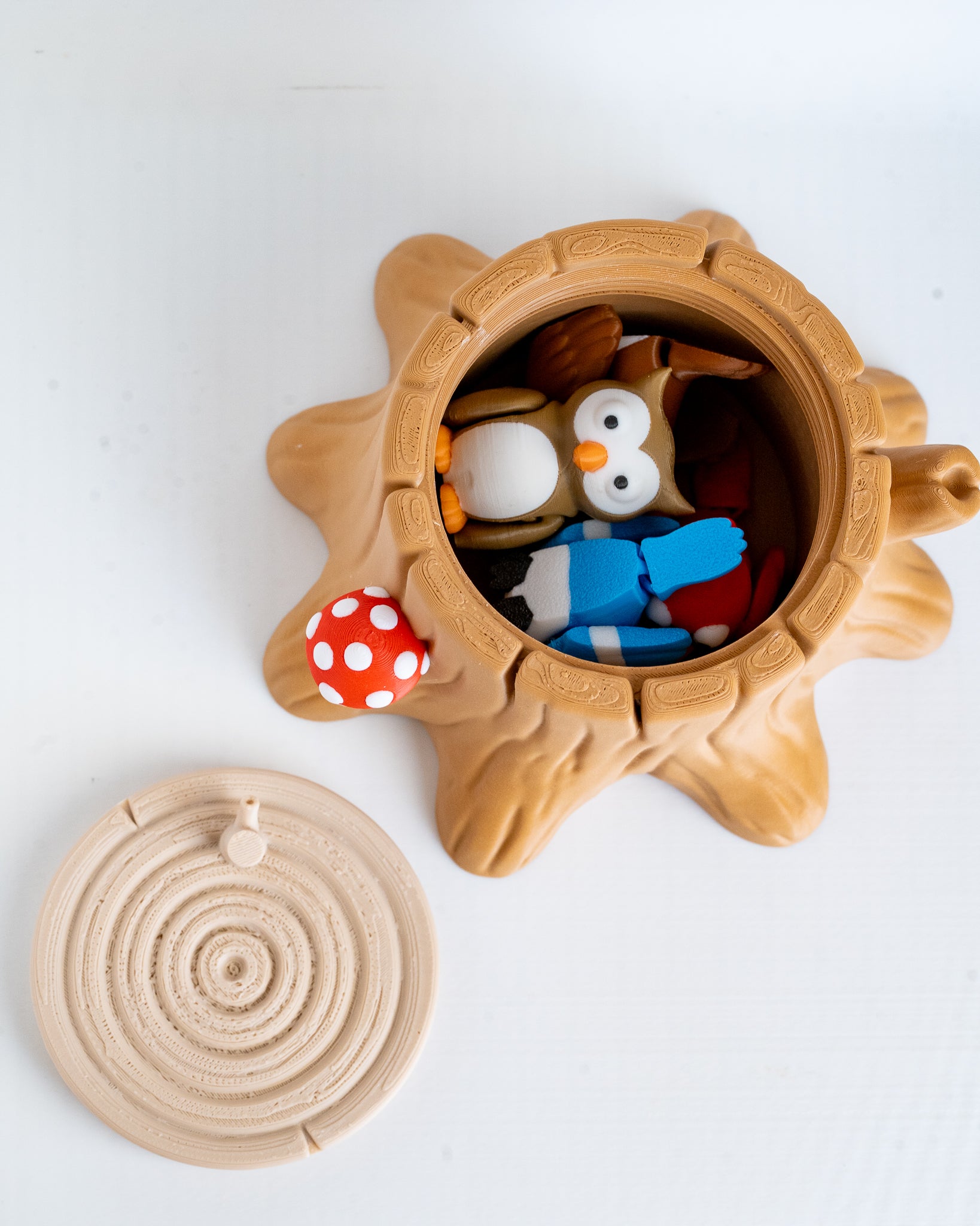 Bird Tree Stump Playset | Woodland Bird Figures with Storage | Magic Moments 3D Farm