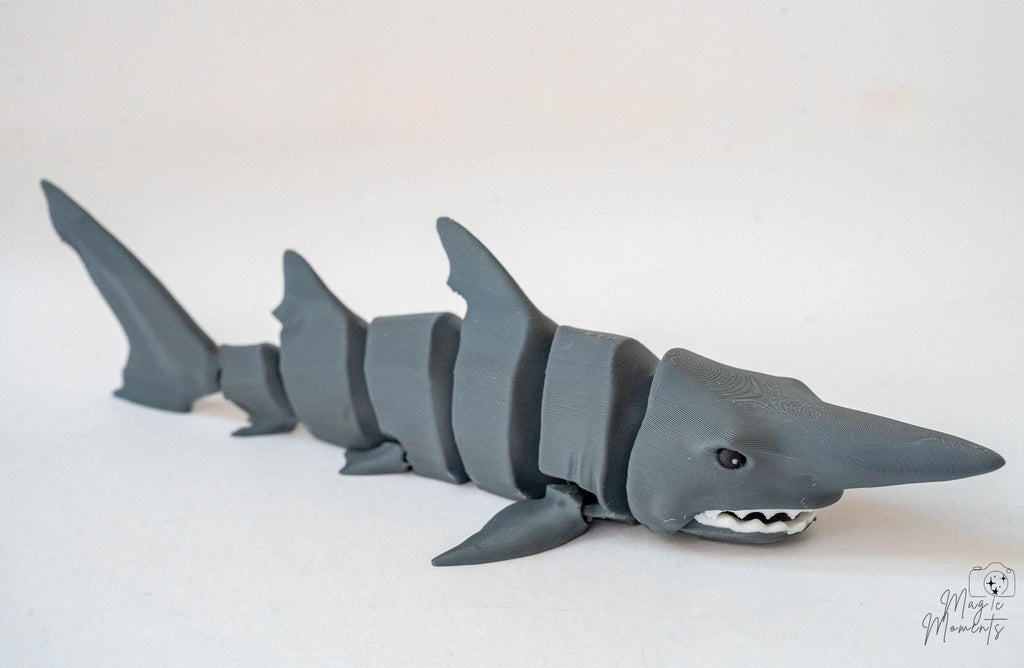 3D printed articulated shark display figure with flexible body design
