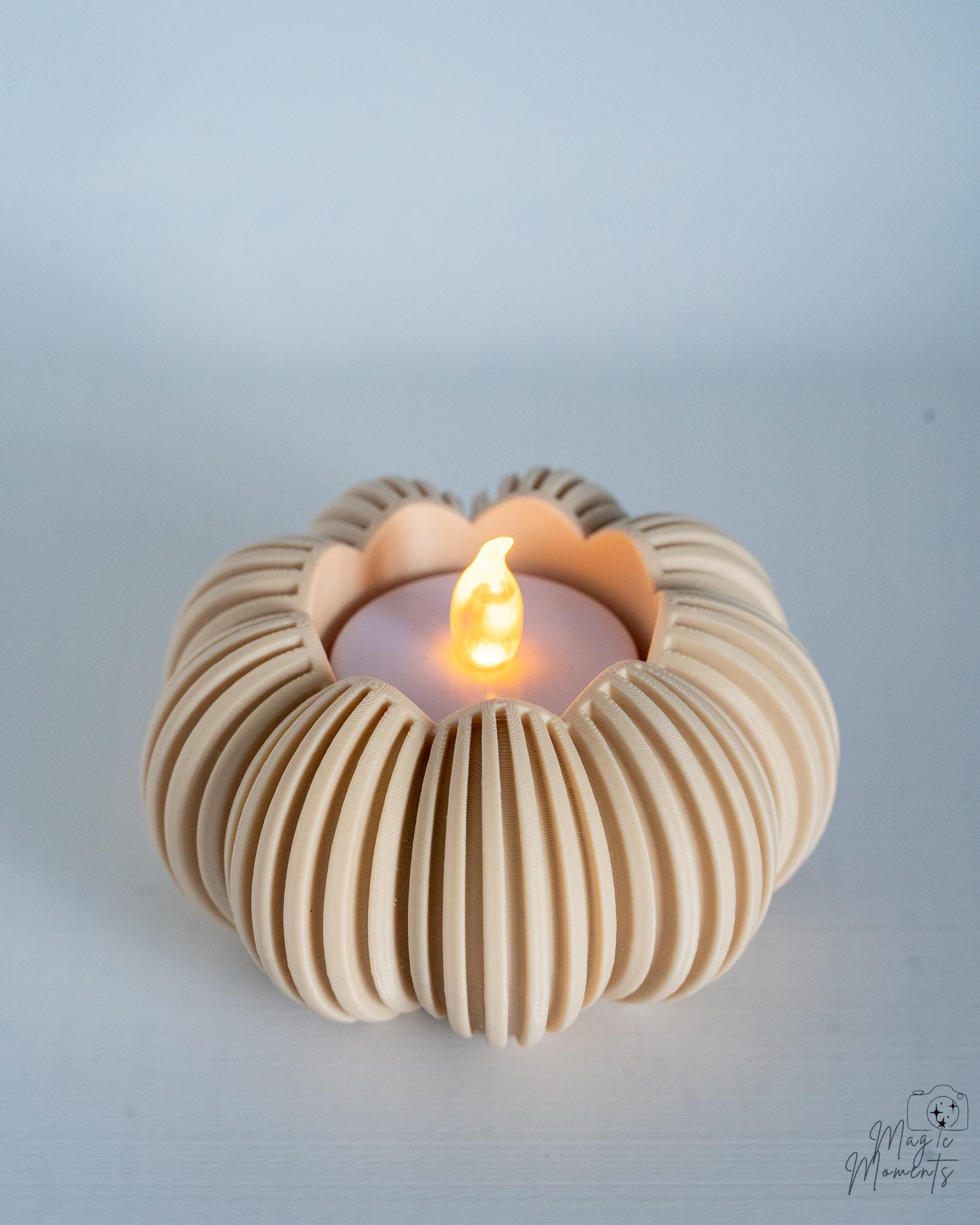 Pumpkin tealight holder in beige colour