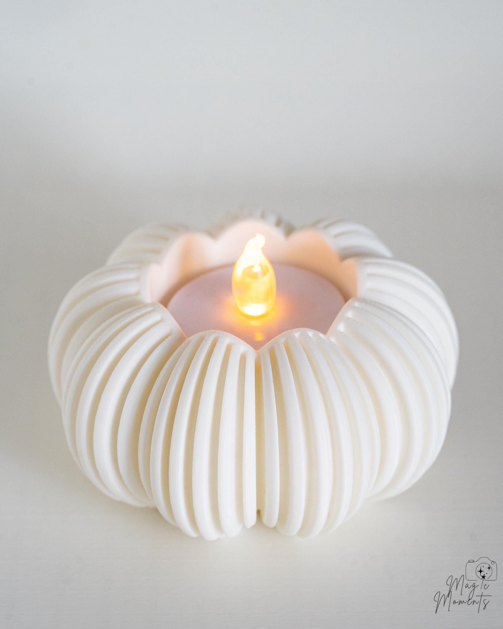 White pumpkin tealight holder for autumn decor