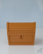 Treasure chest storage box with lock detail