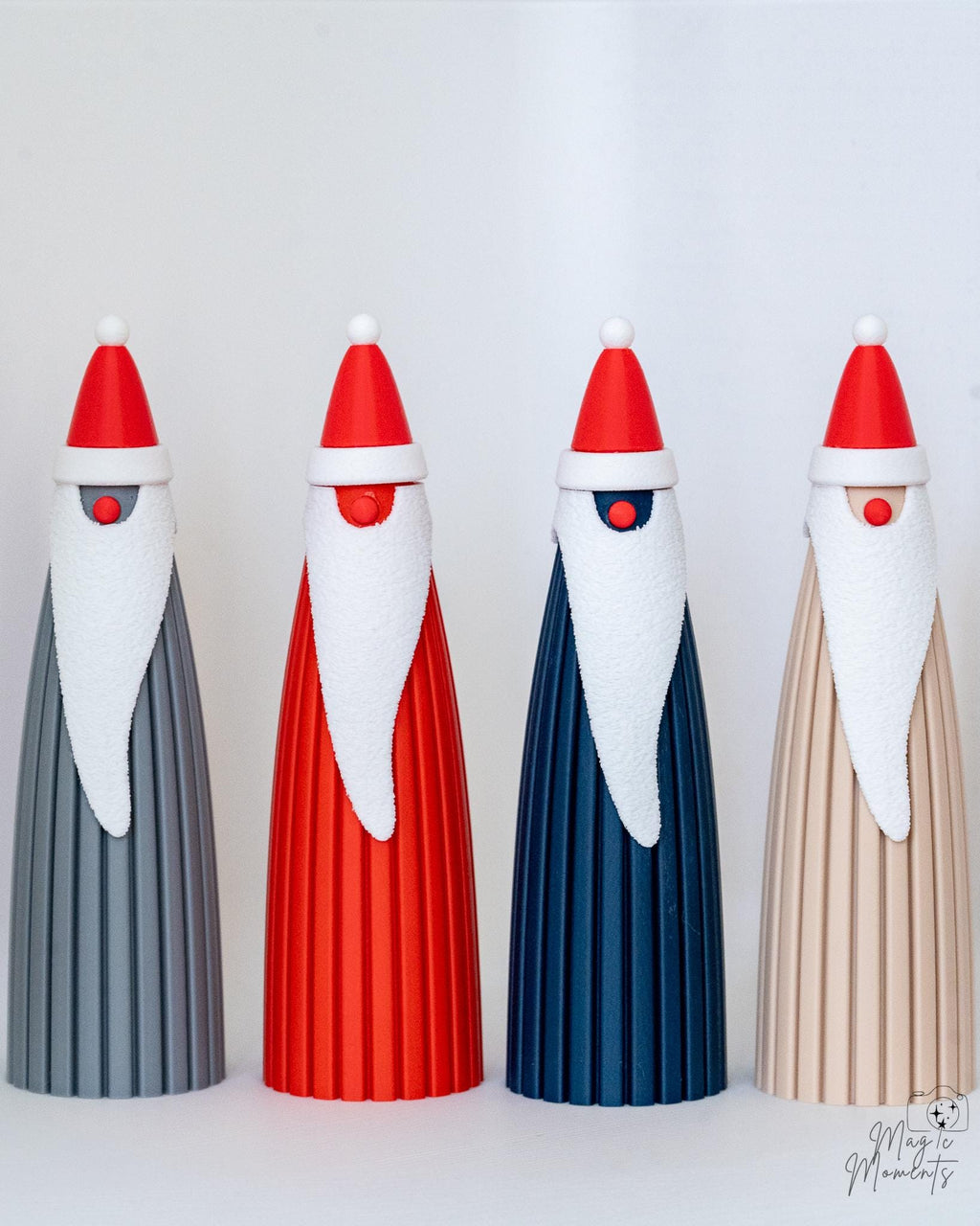 Modern Santa Claus decoration set with ribbed Scandinavian style design