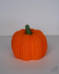 Mesh pumpkin tealight holder with textured pattern