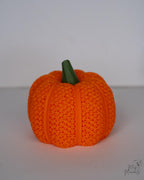 Mesh pumpkin tealight holder with textured pattern