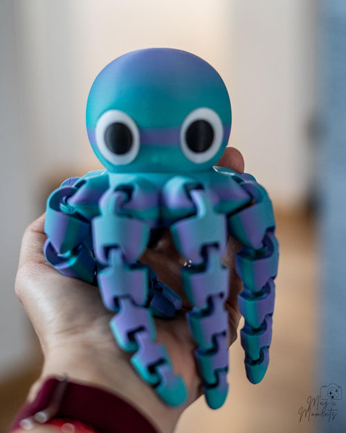 Cute octopus fidget figure in multicolour filament
