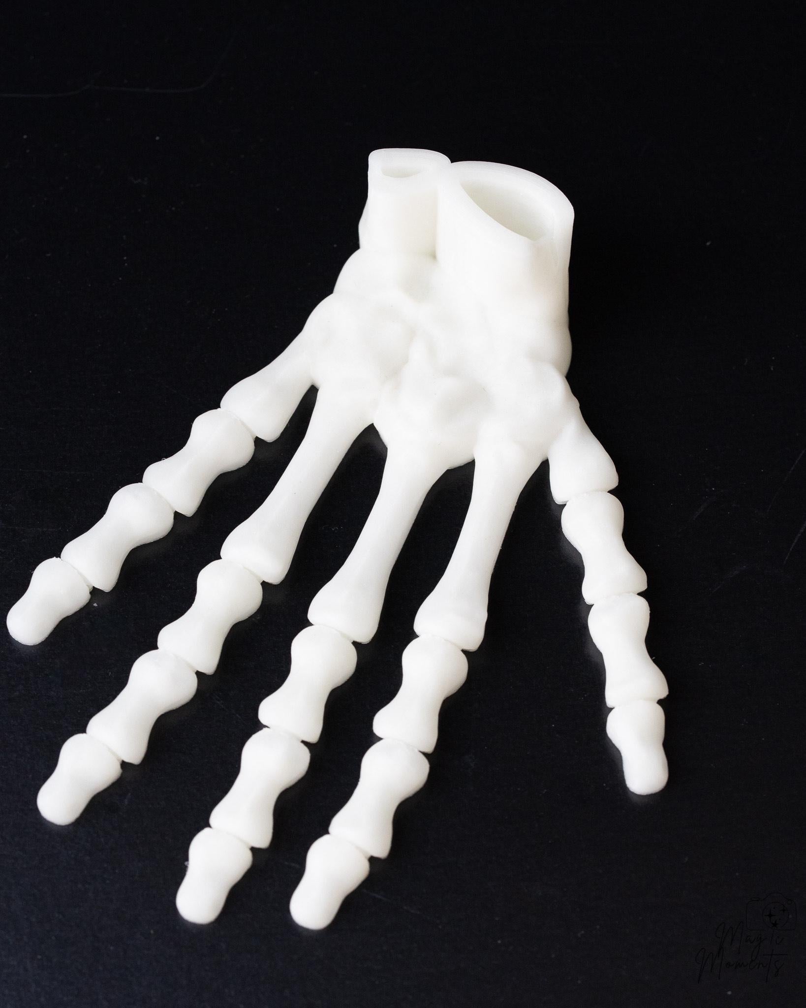 articulated skeleton hand 3d printed spooky decor