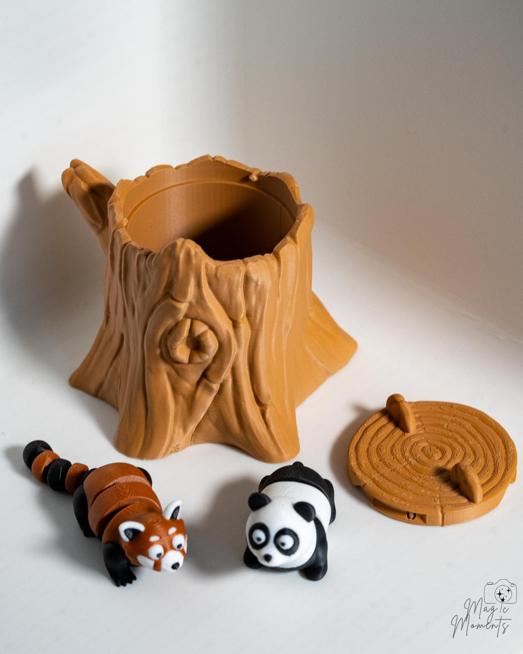 panda and red panda figurines with tree stump 3d printed decor