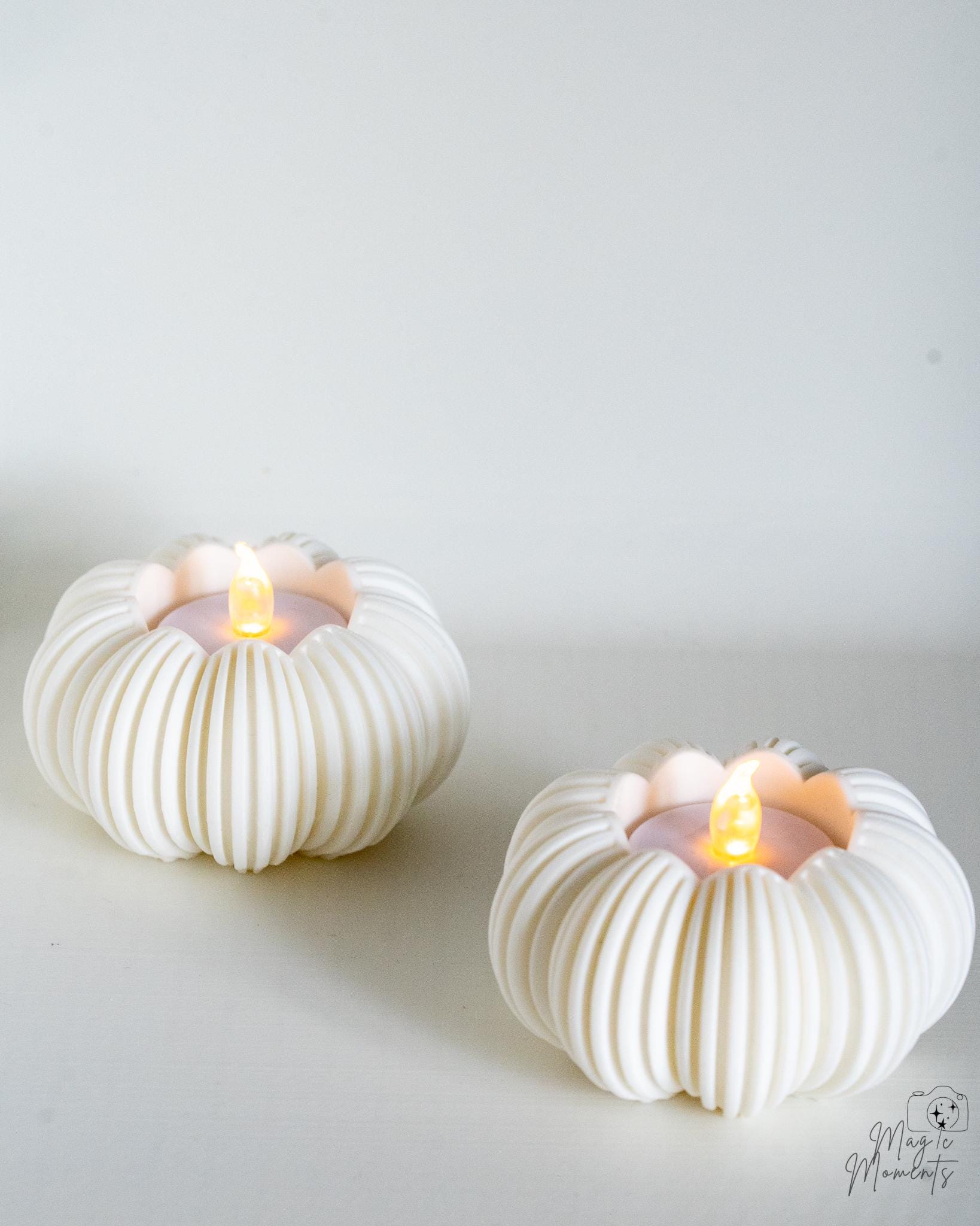 White pumpkin tealight holder set