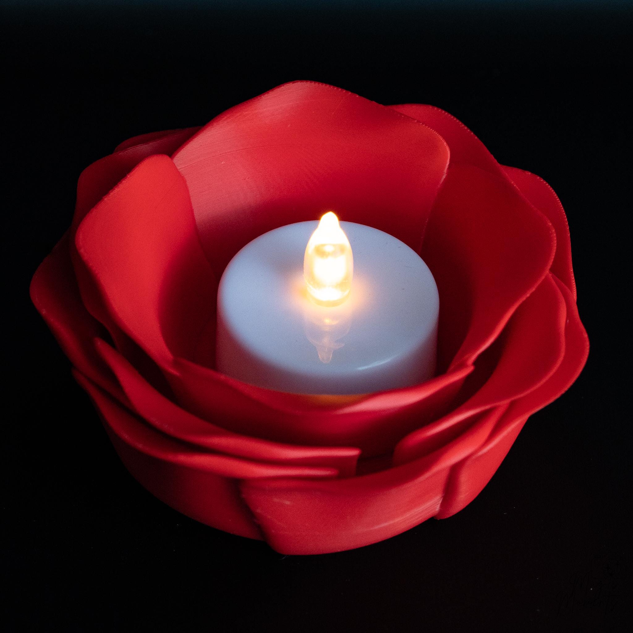 Rose shaped tealight holder with realistic layered flower petals