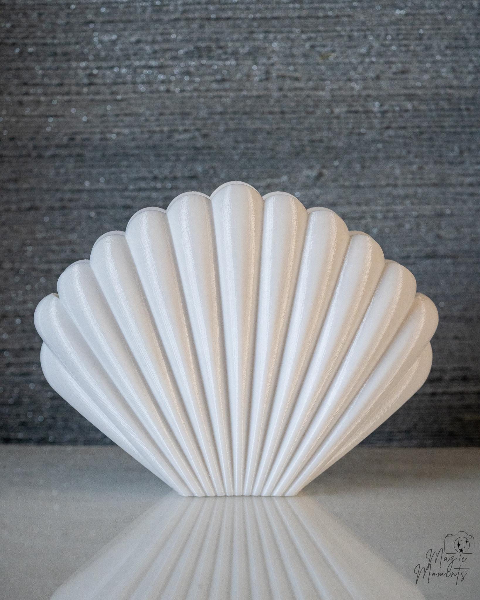 white shell napkin holder